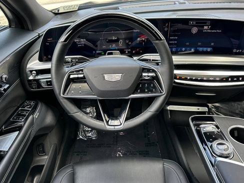 Used 2024 Cadillac Lyriq Sport AWD/4WD image 17