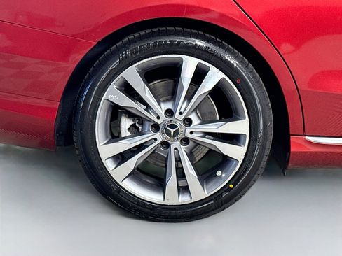 Used 2018 Mercedes-Benz C 300 Sedan w/ Parking Assist Package image 33