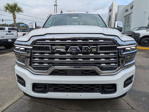 New 2026 RAM 2500 Limited AWD/4WD image 9