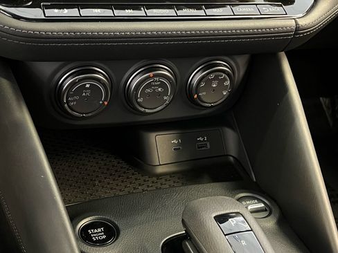 Certified 2026 Nissan Z Performance RWD image 26