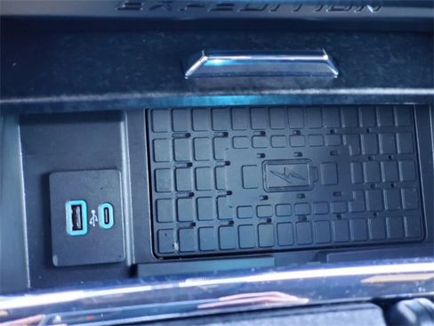 Used 2024 Ford Expedition Limited image 20