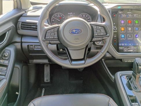 Used 2025 Subaru Crosstrek 2.5i Limited w/ Crosstrek Mirror Package AWD/4WD image 10