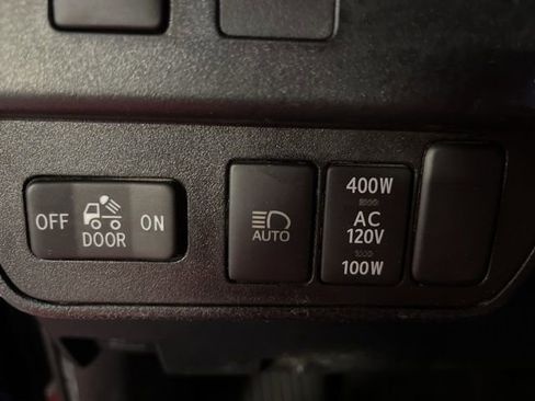 Used 2023 Toyota Tacoma TRD Sport w/ Technology Package image 16