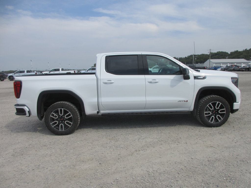 New 2026 GMC Sierra 1500 AT4 w/ AT4 Premium Package AWD/4WD image 3