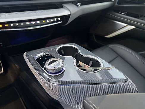 Certified 2025 Cadillac Optiq Sport 2 image 36