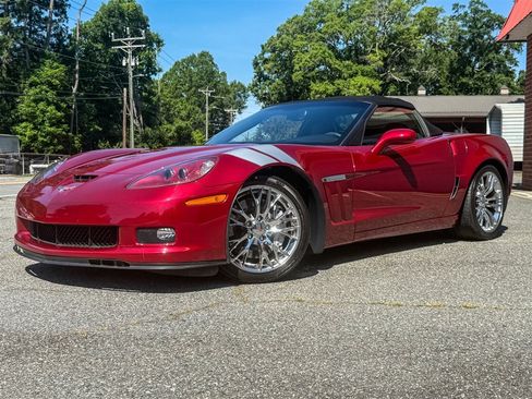 Used 2010 Chevrolet Corvette Grand Sport w/ Preferred Equipment Group RWD image 2