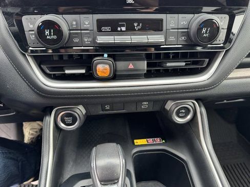 Used 2024 Toyota Grand Highlander Limited image 20