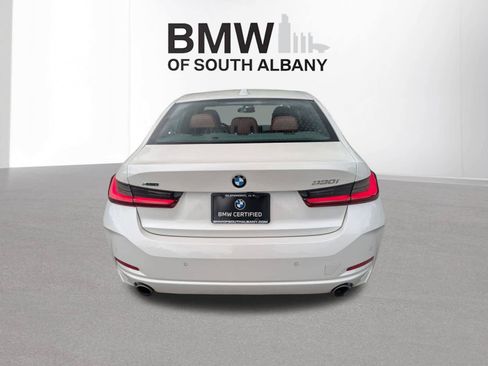 Used 2024 BMW 330i xDrive Sedan w/ Premium Package AWD/4WD image 4
