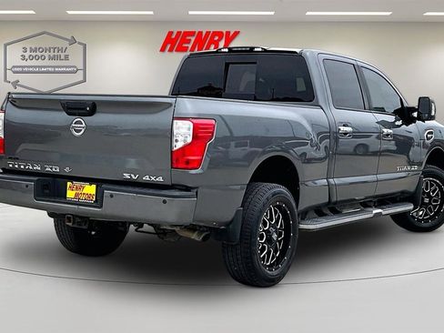 Used 2016 Nissan Titan SV AWD/4WD image 6
