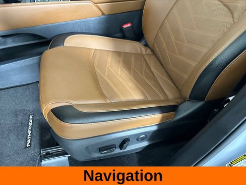 Used 2025 Nissan Pathfinder Platinum w/ Cargo Package FWD image 12