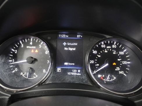 Used 2020 Nissan Rogue SV AWD/4WD image 19
