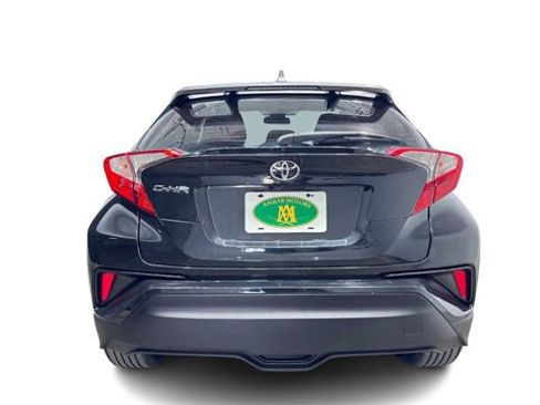 Used 2020 Toyota C-HR XLE image 3
