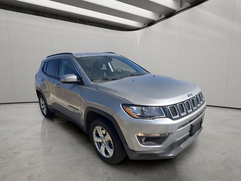 Used 2019 Jeep Compass Latitude image 7