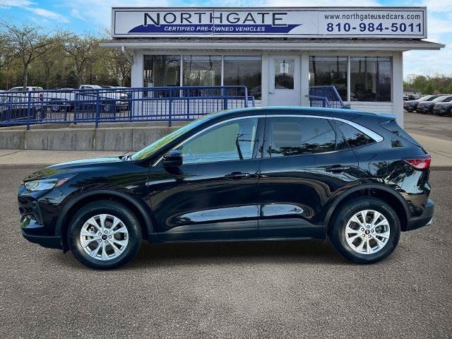 Certified 2023 Ford Escape Active w/ Tech Pack #2 AWD/4WD image 4