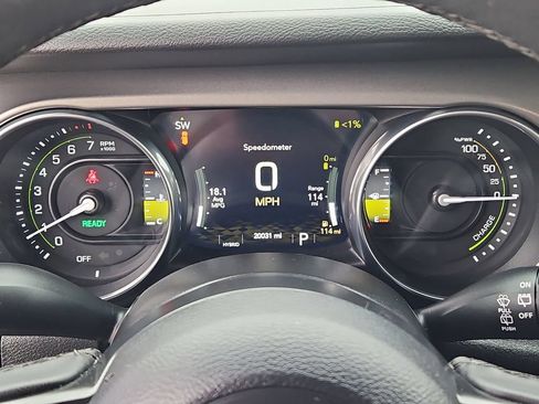 Used 2023 Jeep Wrangler Unlimited w/ Cold Weather Group AWD/4WD image 35