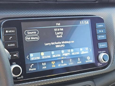 Used 2022 Nissan Kicks SV image 12