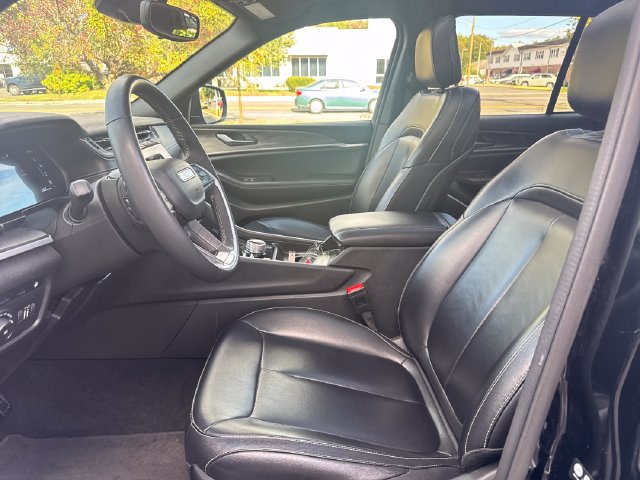 Used 2024 Jeep Grand Cherokee Limited 4xe AWD/4WD image 14