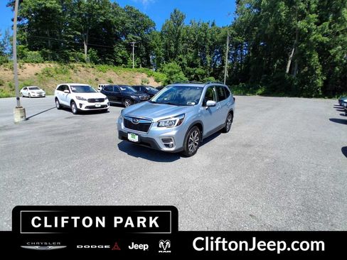 Used 2020 Subaru Forester Limited AWD/4WD image 1