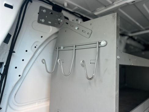 Used 2020 Mercedes-Benz Metris w/ Safety Package image 32