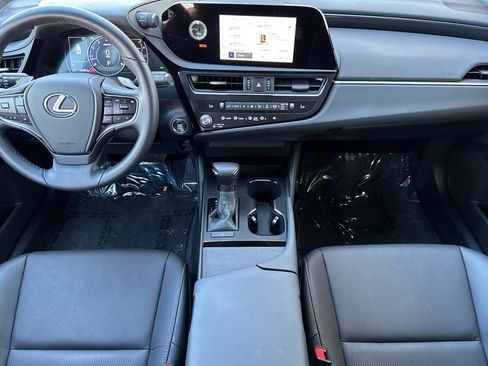 Certified 2025 Lexus ES 350 w/ Accessory Package (Z1) FWD image 15