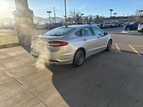Used 2018 Ford Fusion Titanium image 4
