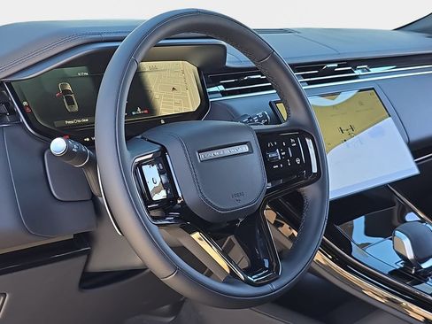 New 2026 Land Rover Range Rover Sport Dynamic SE AWD/4WD image 17