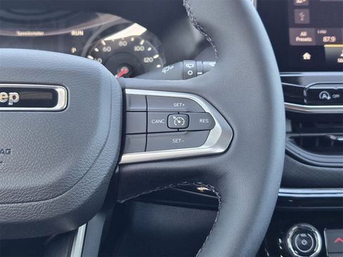 New 2026 Jeep Compass Latitude image 27