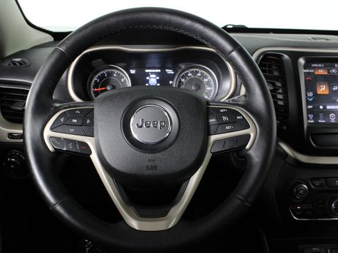 Used 2015 Jeep Cherokee Limited FWD image 25