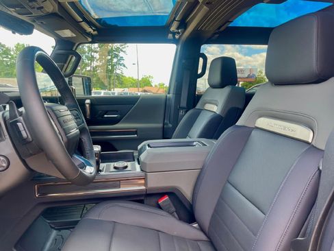 New 2025 GMC Hummer EV 3X w/ LPO, Dark Essentials Package image 16