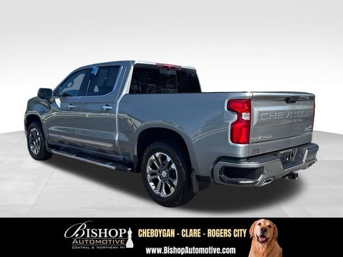 Used 2023 Chevrolet Silverado 1500 High Country w/ Z71 Off-Road Package AWD/4WD image 9
