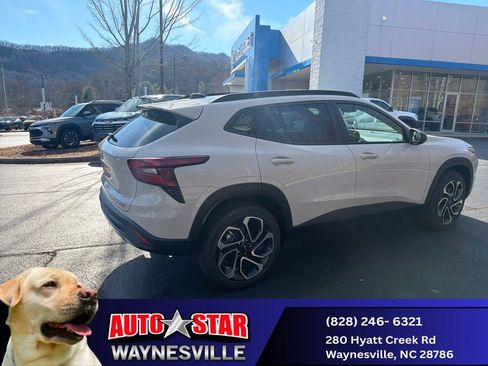 New 2026 Chevrolet Trax RS w/ Driver Confidence Package image 3