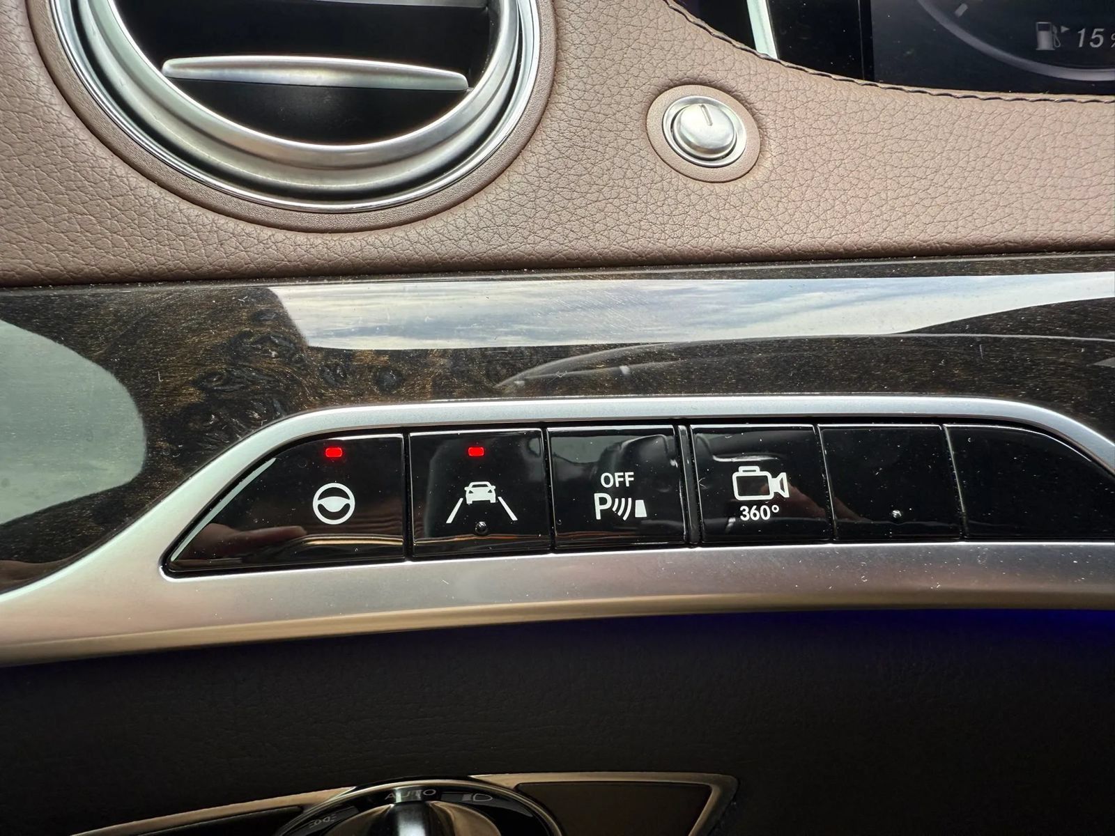 Used 2015 Mercedes-Benz S 550 Sedan image 29