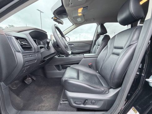 Used 2021 Nissan Rogue SV image 20