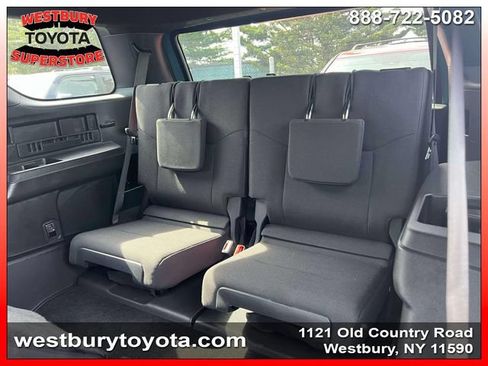 Used 2025 Toyota 4Runner SR5 AWD/4WD image 16