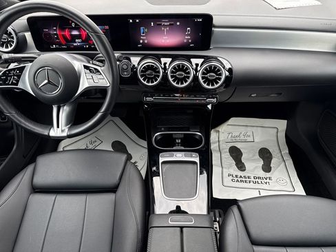Used 2025 Mercedes-Benz CLA 250 4MATIC image 22