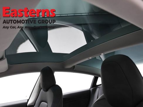 Used 2018 Tesla Model 3 Long Range RWD image 28