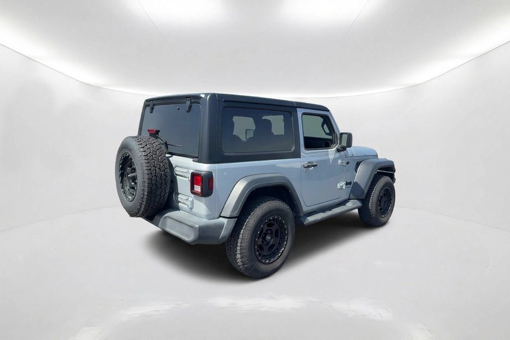 Used 2023 Jeep Wrangler Sport AWD/4WD image 6