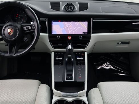 Certified 2023 Porsche Macan Turbo AWD/4WD image 19