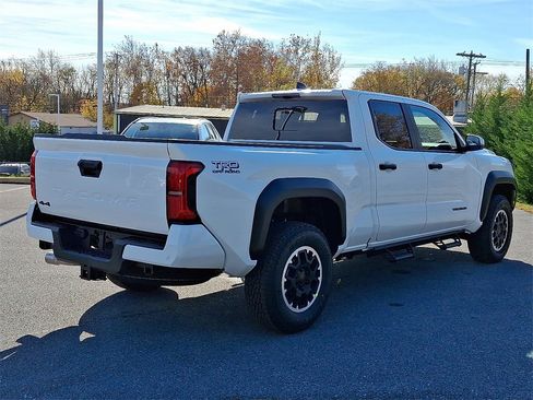 New 2025 Toyota Tacoma TRD Off-Road image 5