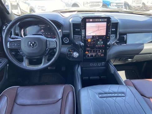 Used 2025 RAM 1500 Limited AWD/4WD image 9
