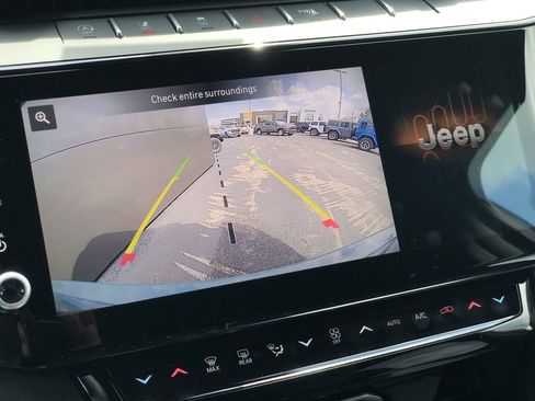 New 2026 Jeep Grand Cherokee Limited image 21