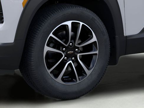 New 2026 Chevrolet TrailBlazer LT w/ Convenience Package FWD image 9