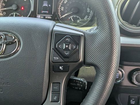 Used 2023 Toyota Tacoma TRD Off-Road w/ TRD Premium Off Road Package AWD/4WD image 15