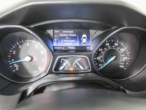 Used 2018 Ford Focus SE w/ Cold Weather Package image 23