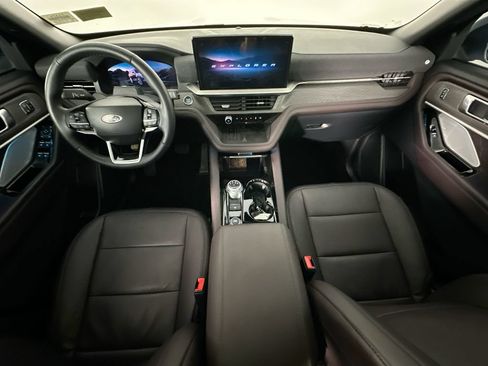 Used 2025 Ford Explorer Platinum w/ Ultimate Package RWD image 10