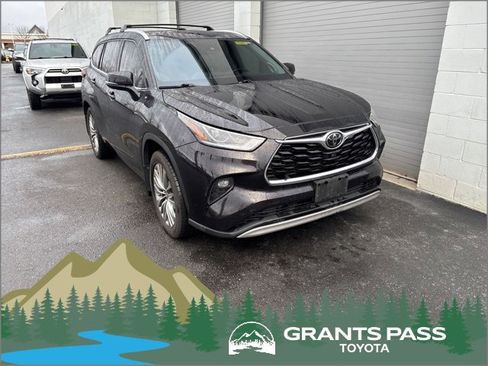Certified 2020 Toyota Highlander Platinum image 1