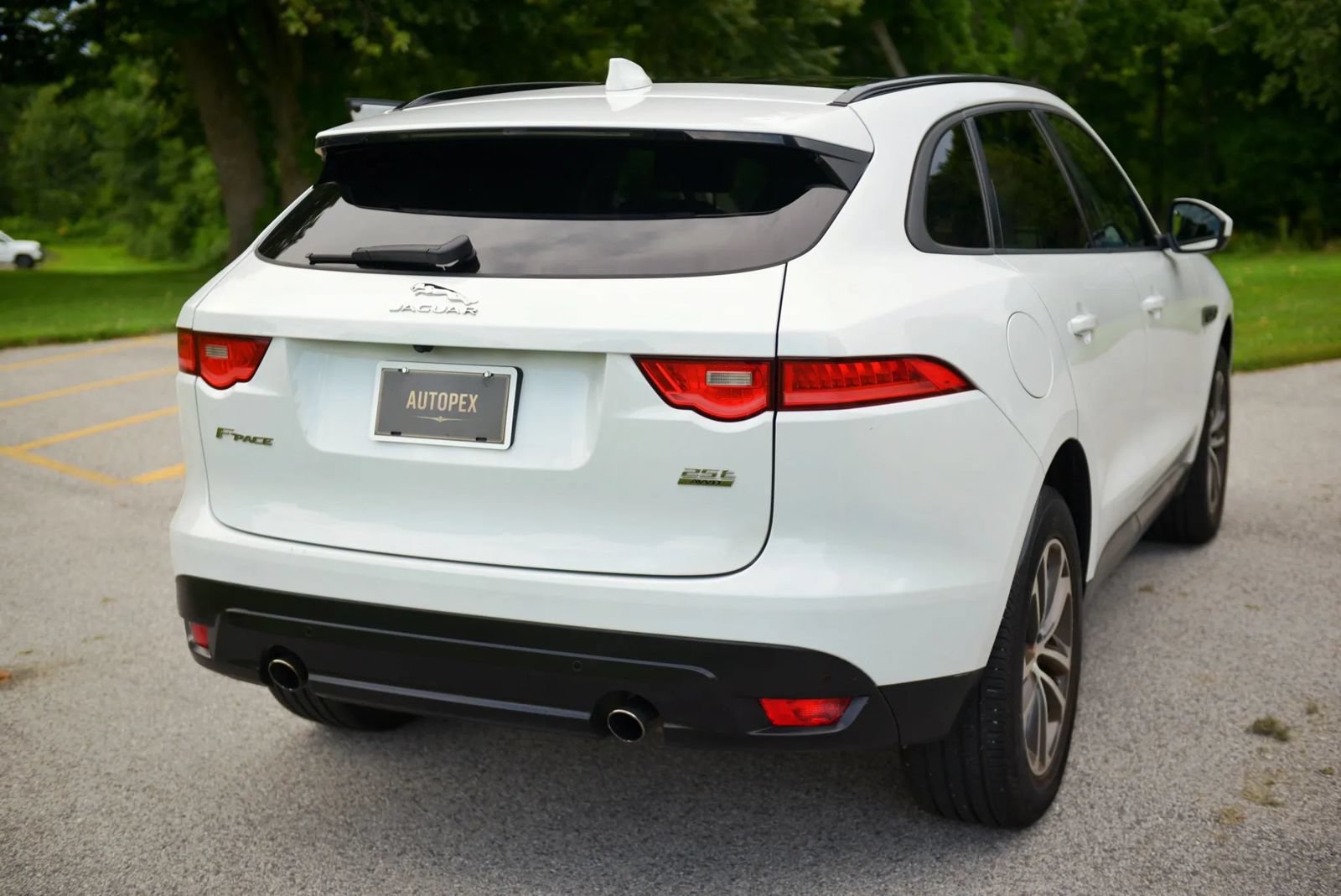 Used 2018 Jaguar F-PACE Premium AWD/4WD image 40