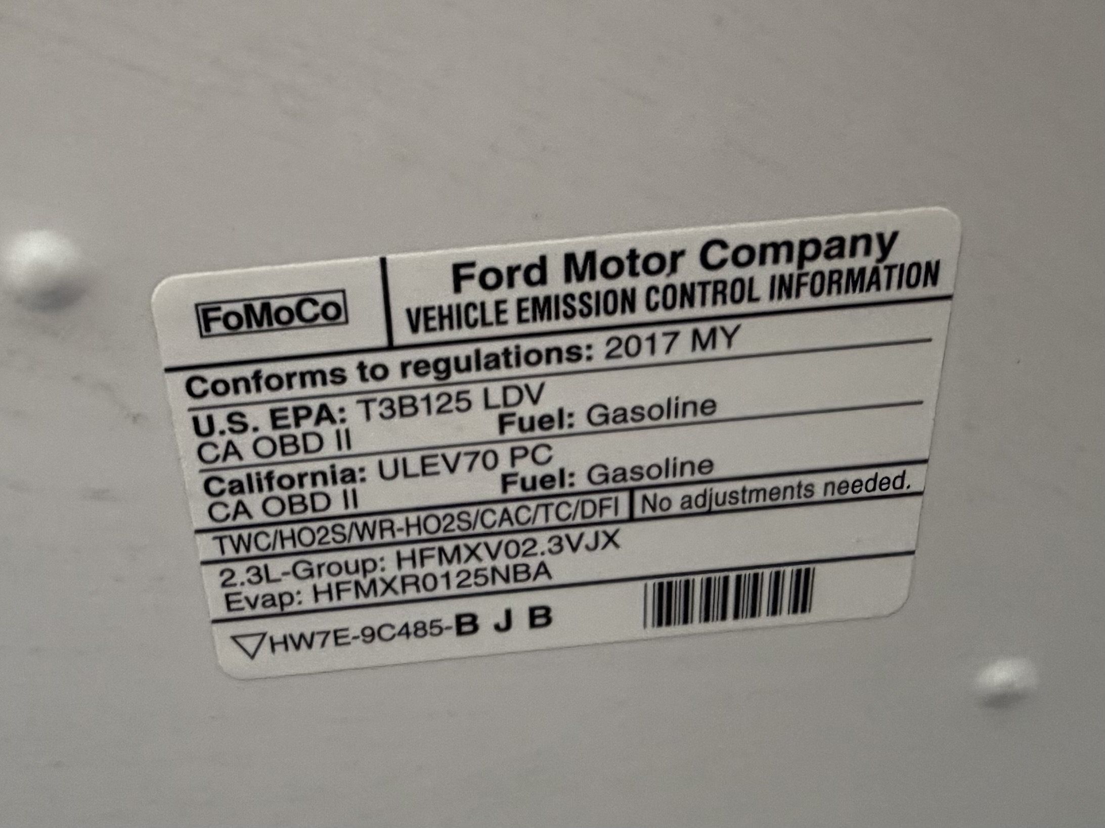 Used 2017 Ford Mustang Coupe RWD image 24