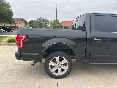 Used 2015 Ford F150 Platinum w/ Equipment Group 701A Luxury AWD/4WD image 9
