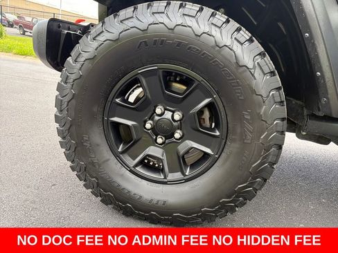 Used 2023 Jeep Gladiator Mojave w/ Cold Weather Group AWD/4WD image 27